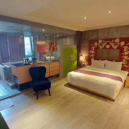 Jungle City Motel Ťia-i Exteriér fotografie