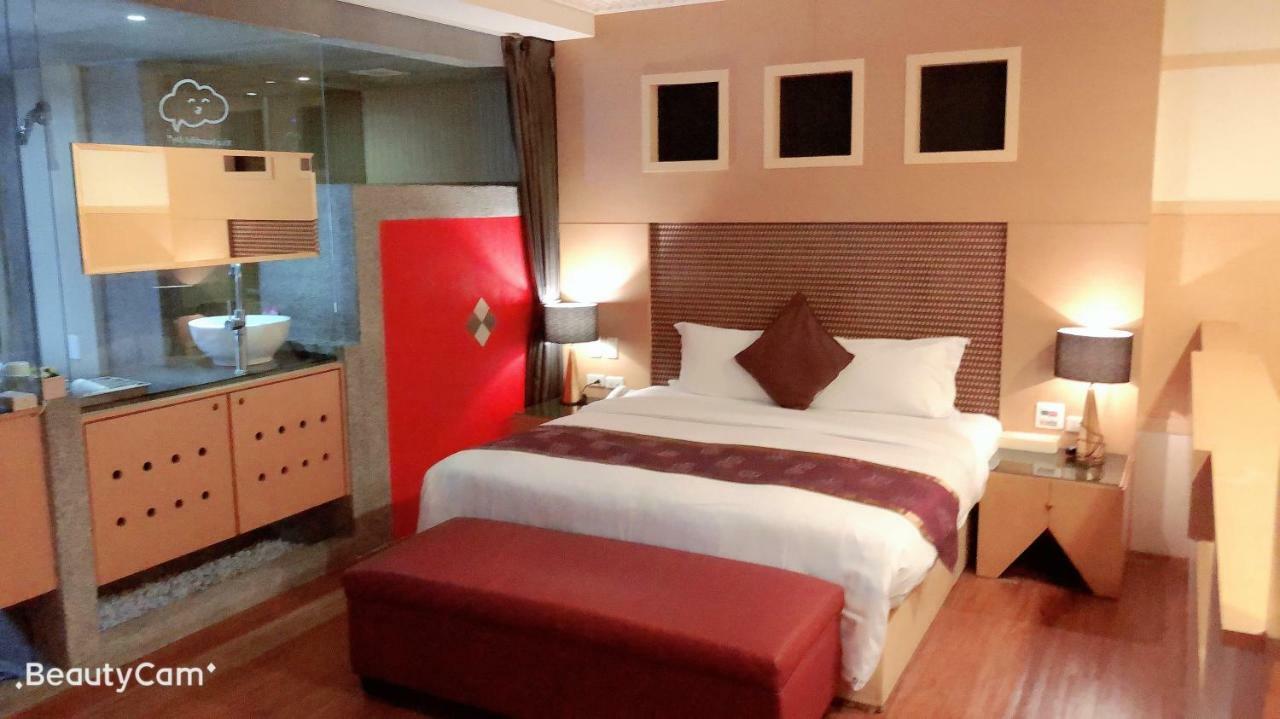 Jungle City Motel Ťia-i Exteriér fotografie